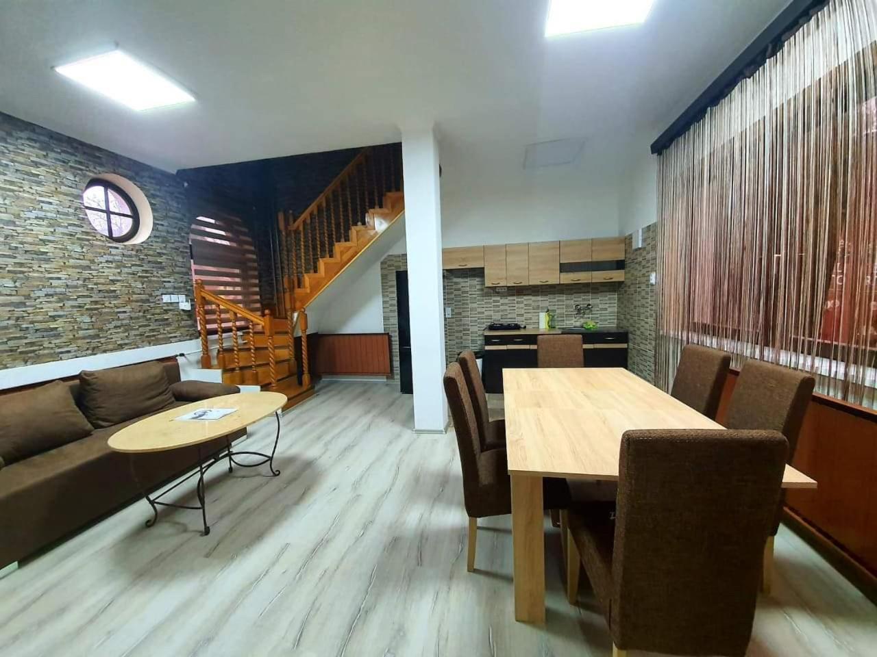 מלון Parád No1 Vendeghaz מראה חיצוני תמונה